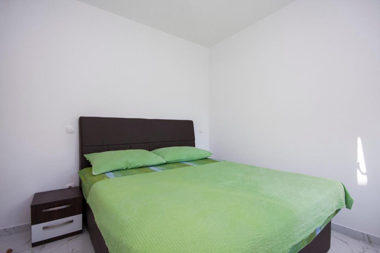Apartments Osti روغوزنيكا المظهر الخارجي الصورة