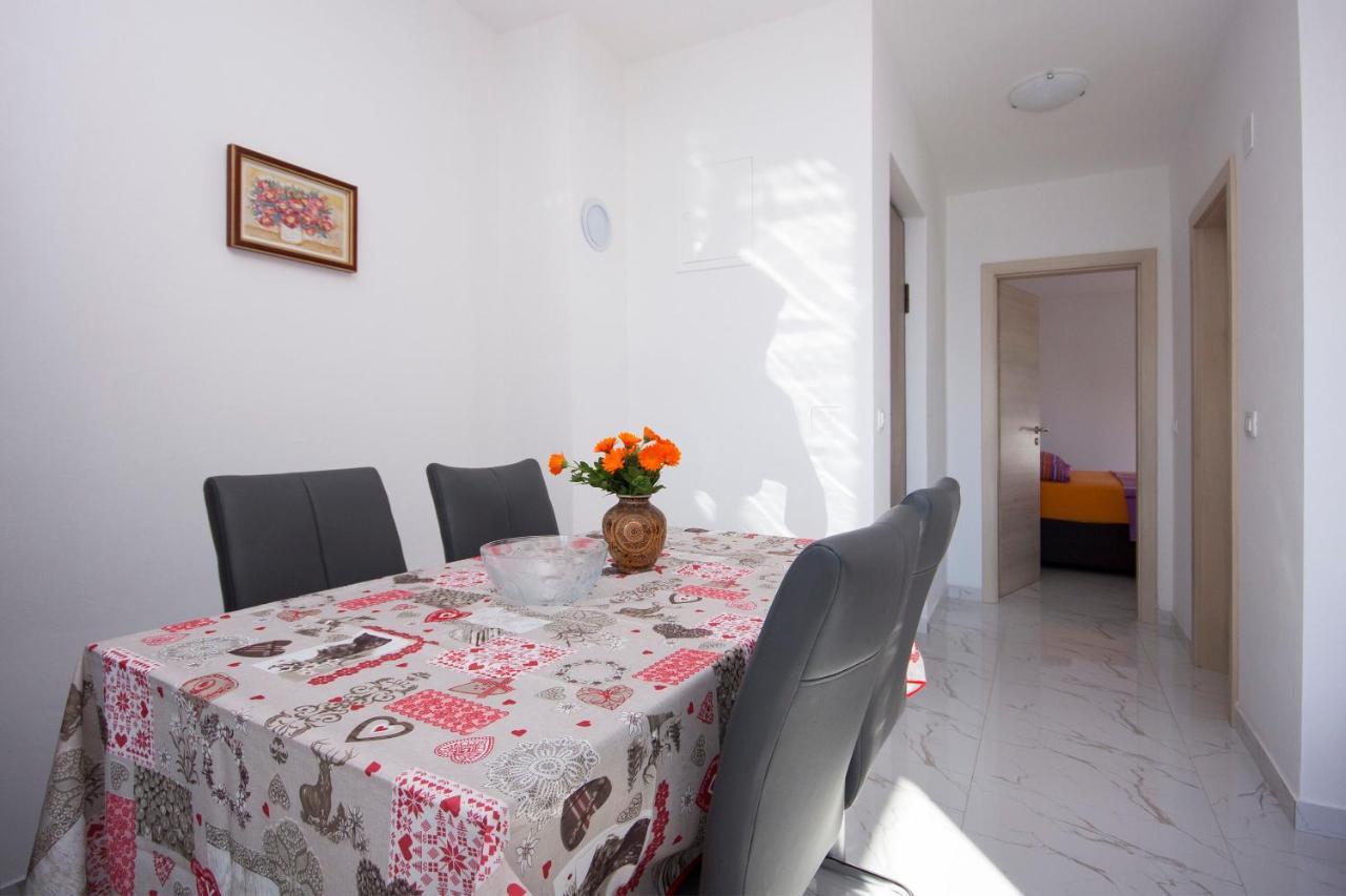 Apartments Osti روغوزنيكا المظهر الخارجي الصورة