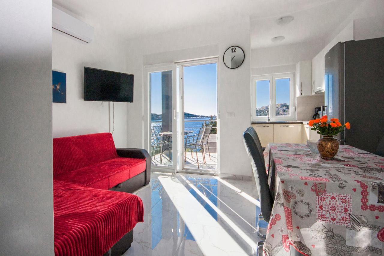 Apartments Osti روغوزنيكا المظهر الخارجي الصورة