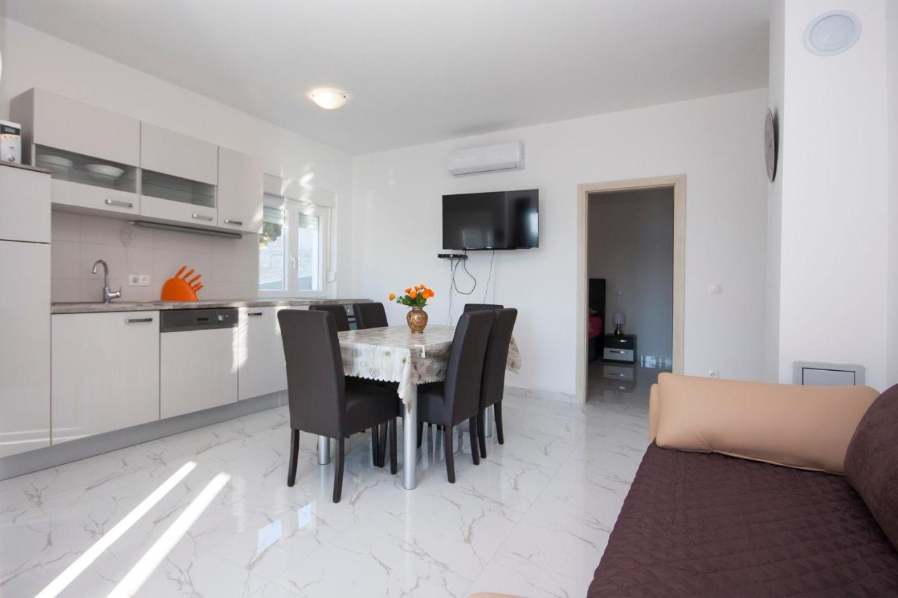 Apartments Osti روغوزنيكا المظهر الخارجي الصورة