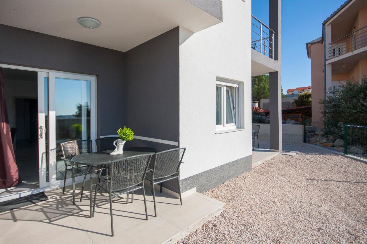 Apartments Osti روغوزنيكا المظهر الخارجي الصورة